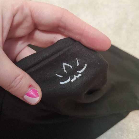 NEW BEYOND YOGA Zipper Pocket Infinity Scarf Soft Stretch Lightweight Black - Picture 8 of 9